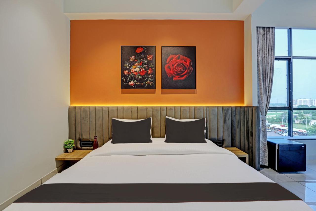 Hotel Lee Platinum Ahmedabad Exterior foto